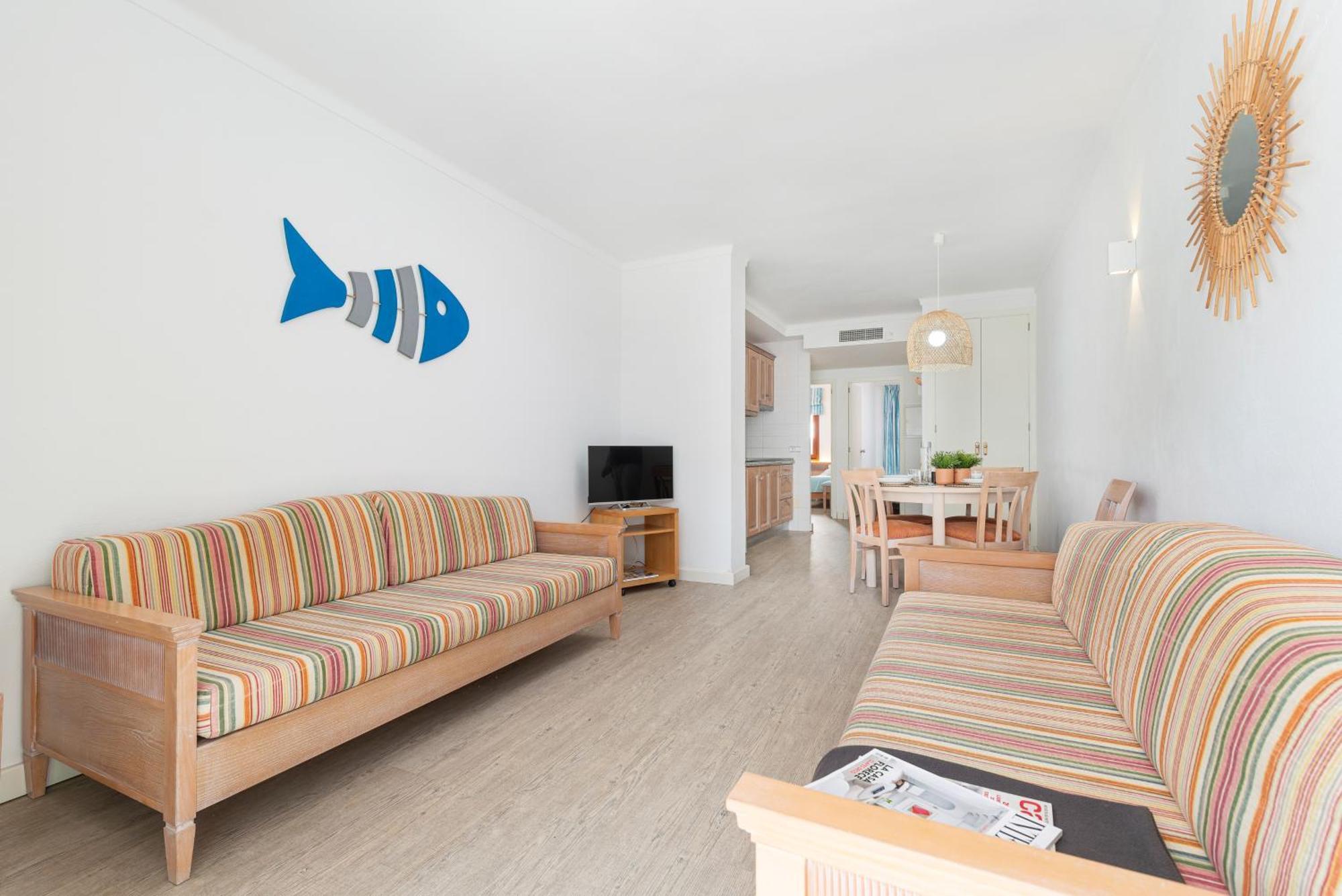 Apartamentos Playa Marina Cala Ferrera  Exterior photo