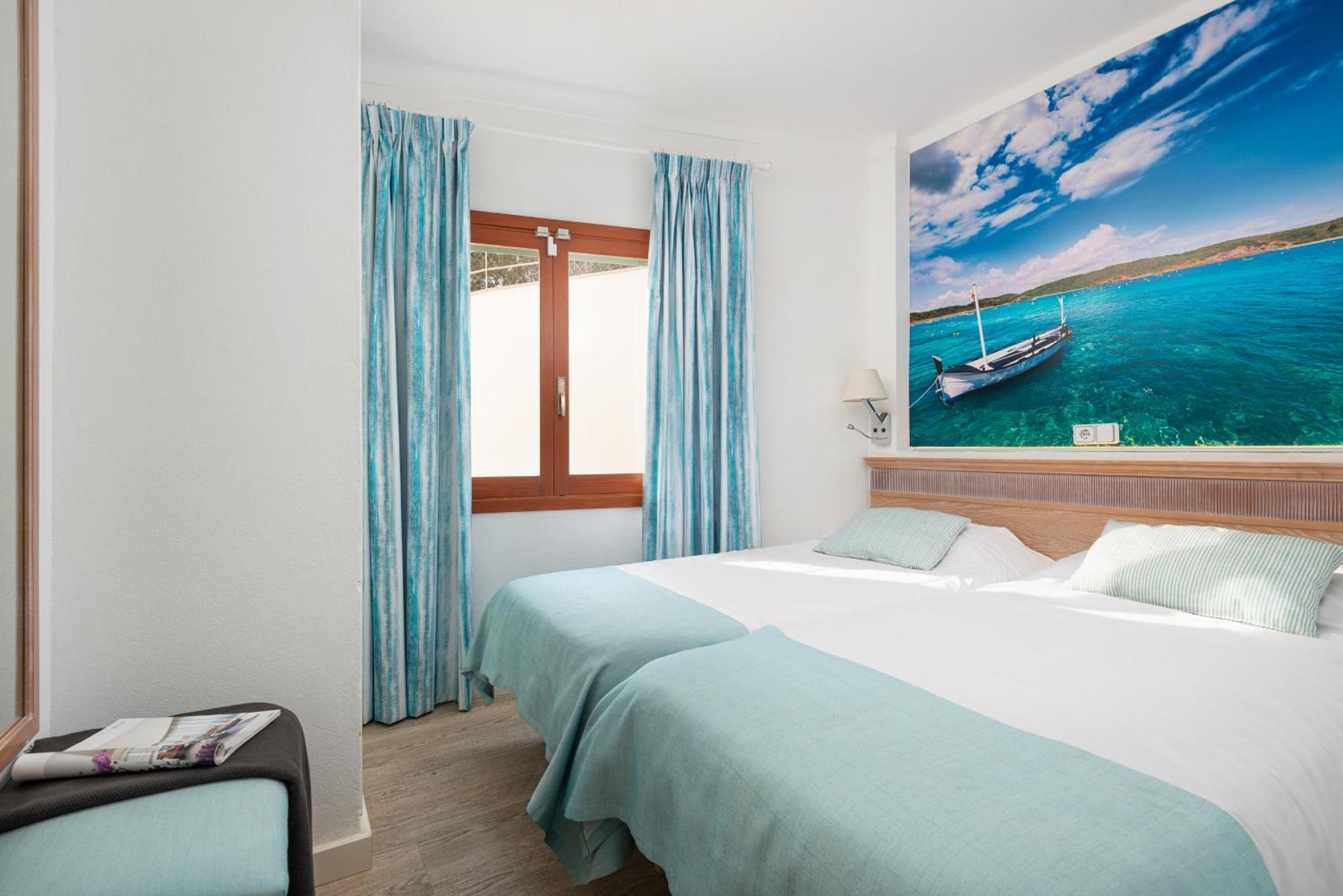 Apartamentos Playa Marina Cala Ferrera  Exterior photo