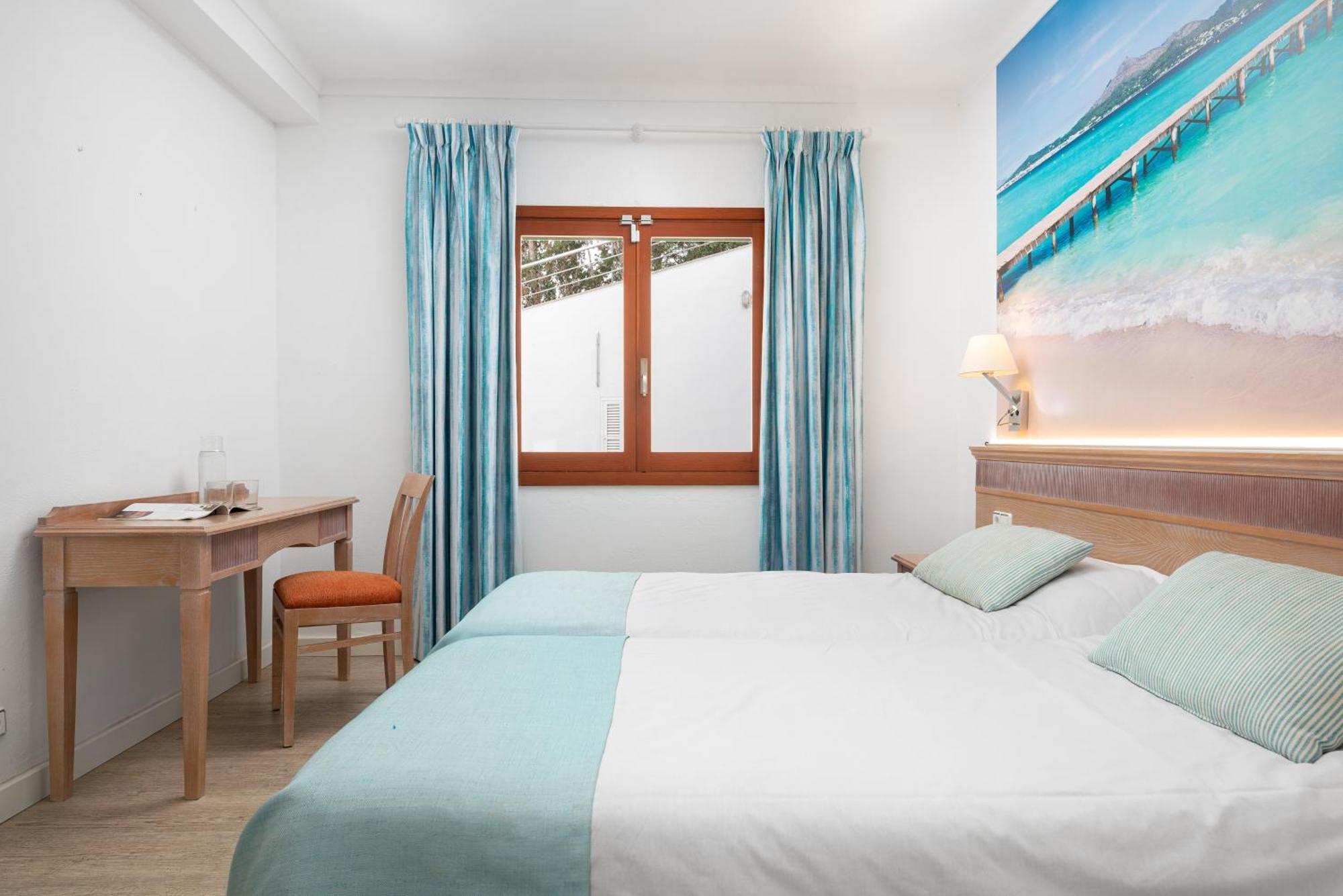 Apartamentos Playa Marina Cala Ferrera  Exterior photo
