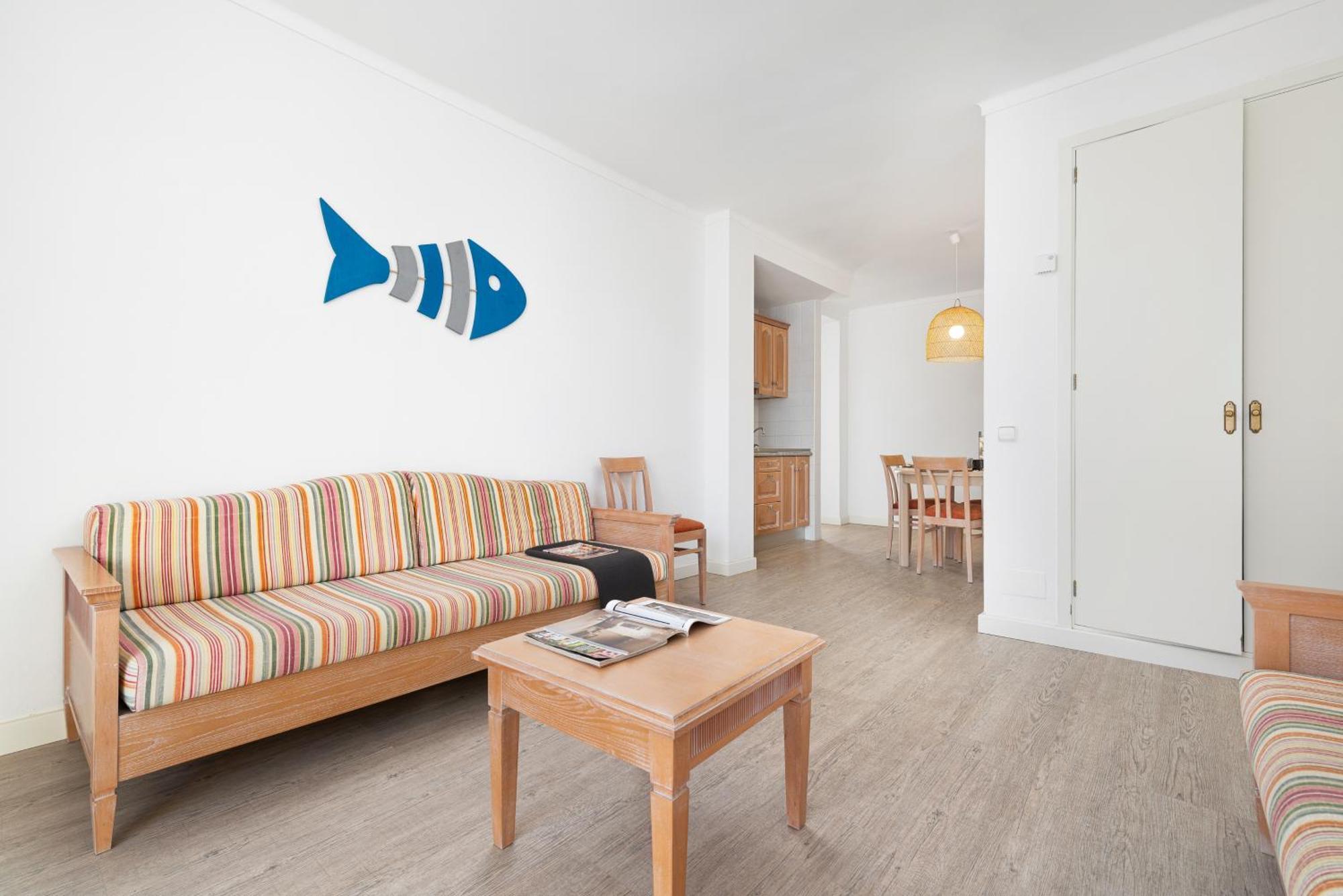 Apartamentos Playa Marina Cala Ferrera  Exterior photo