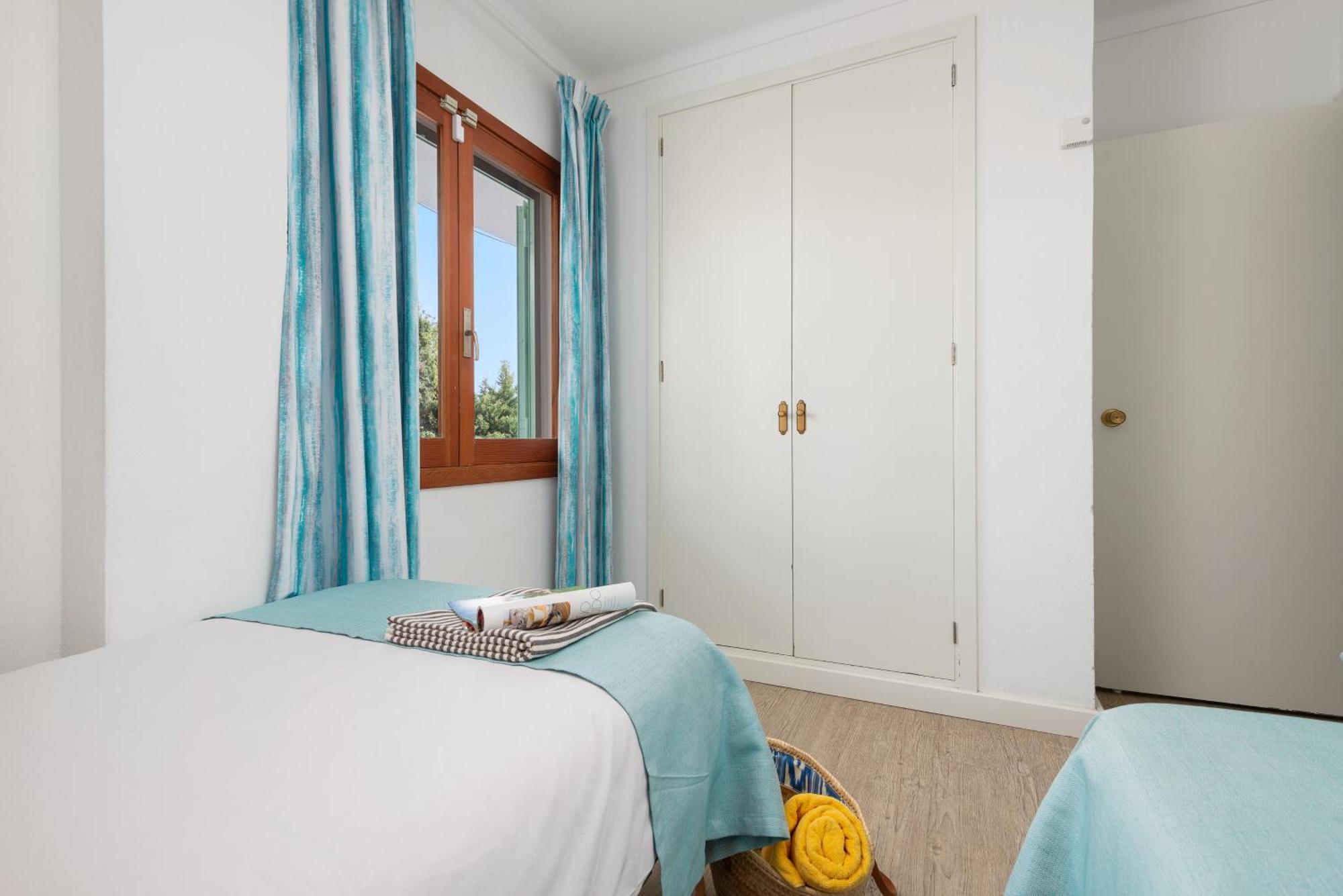 Apartamentos Playa Marina Cala Ferrera  Exterior photo