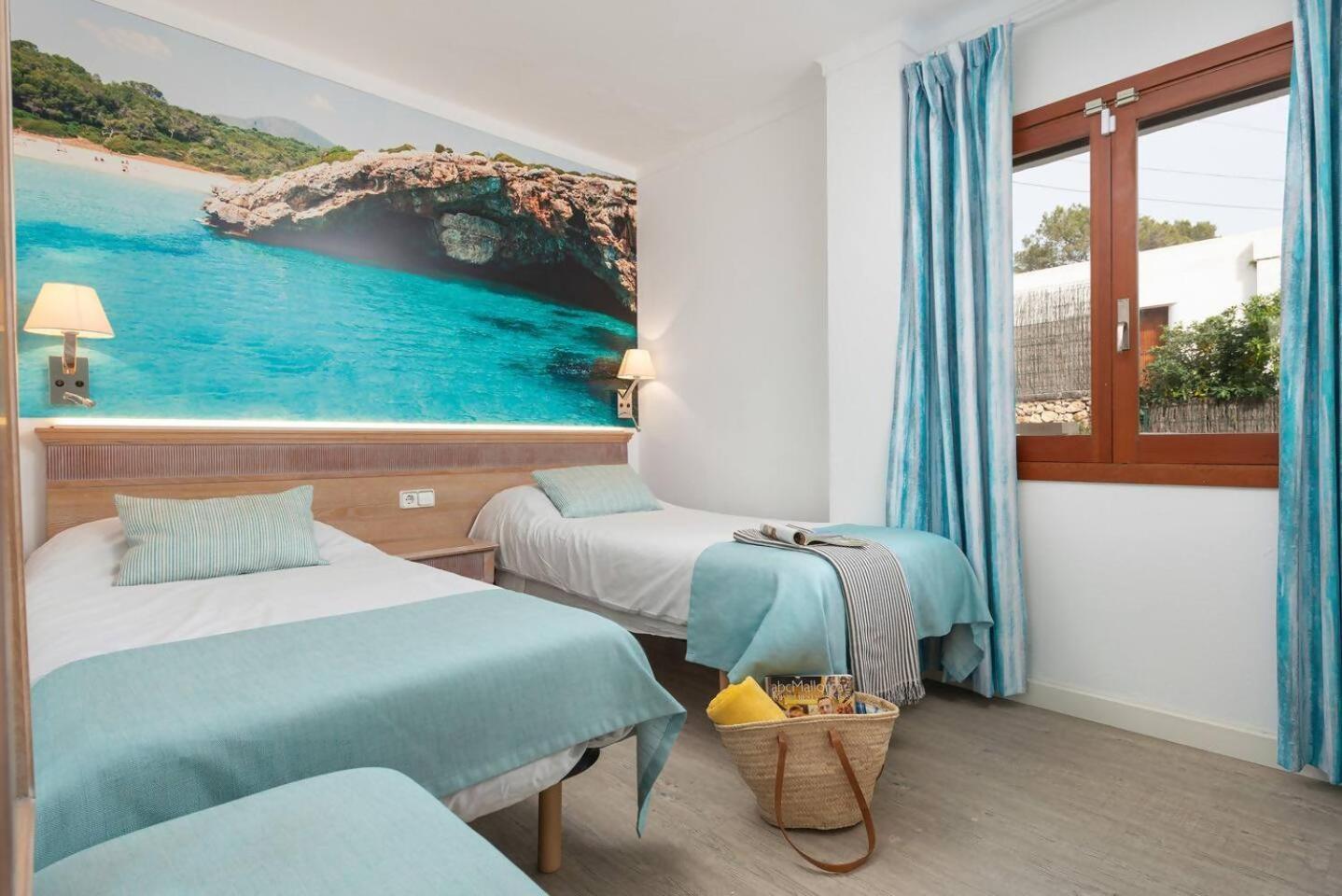 Apartamentos Playa Marina Cala Ferrera  Exterior photo