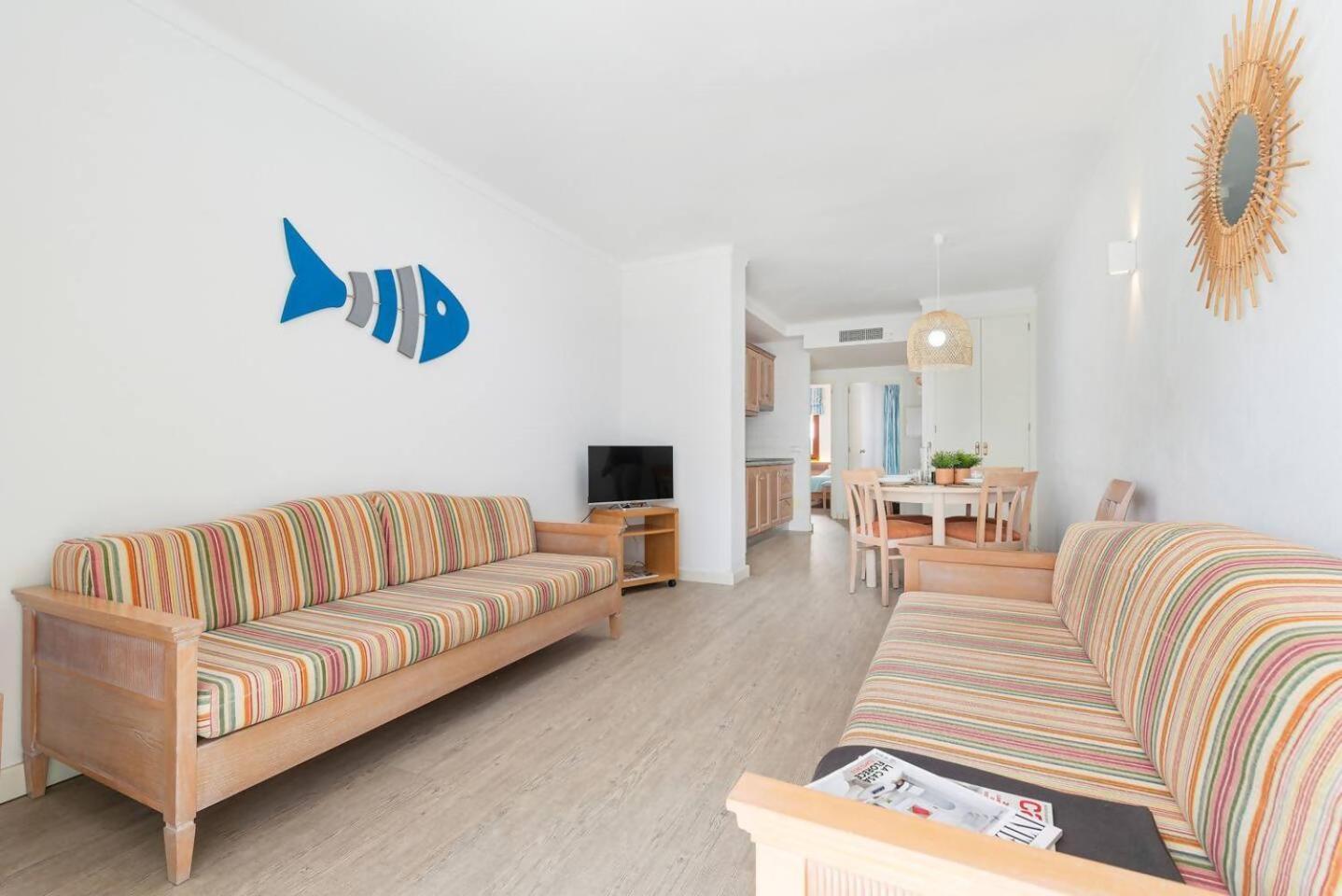 Apartamentos Playa Marina Cala Ferrera  Exterior photo