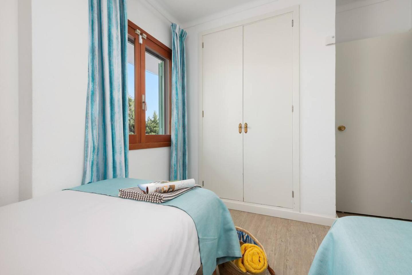 Apartamentos Playa Marina Cala Ferrera  Exterior photo