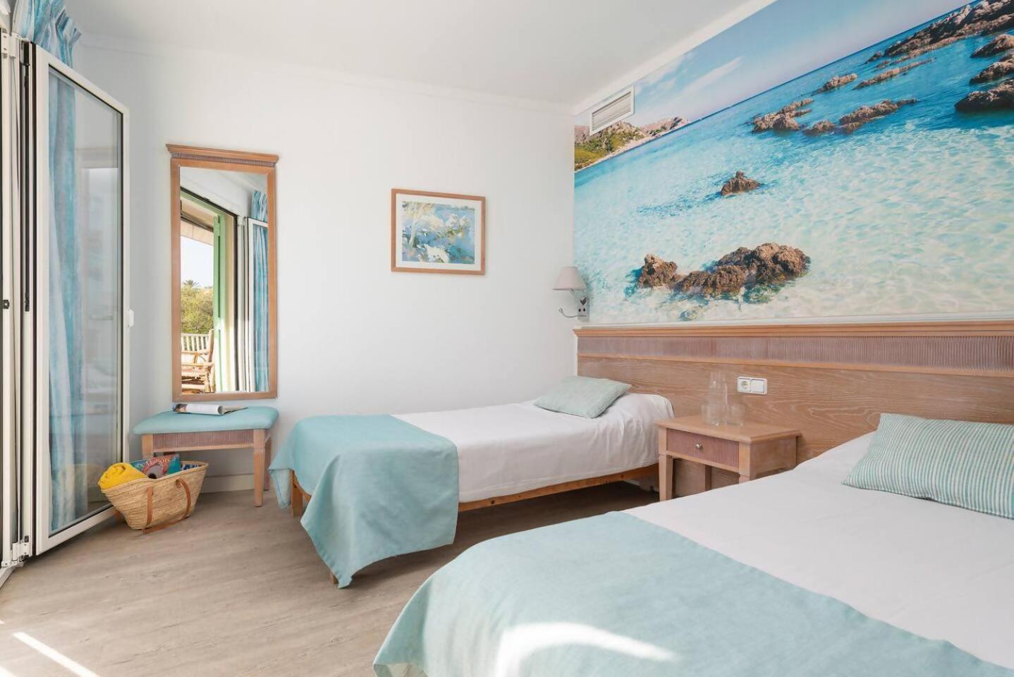 Apartamentos Playa Marina Cala Ferrera  Exterior photo